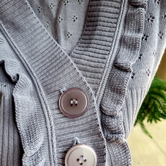 Derek Heart Vintage Shawl Cover - Picture 5 of 6